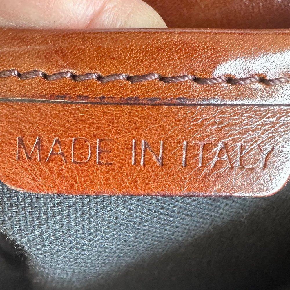 Timeless Classic: Burberry Vintage Check Bag (Made in Italy!) - Picture 12 of 13